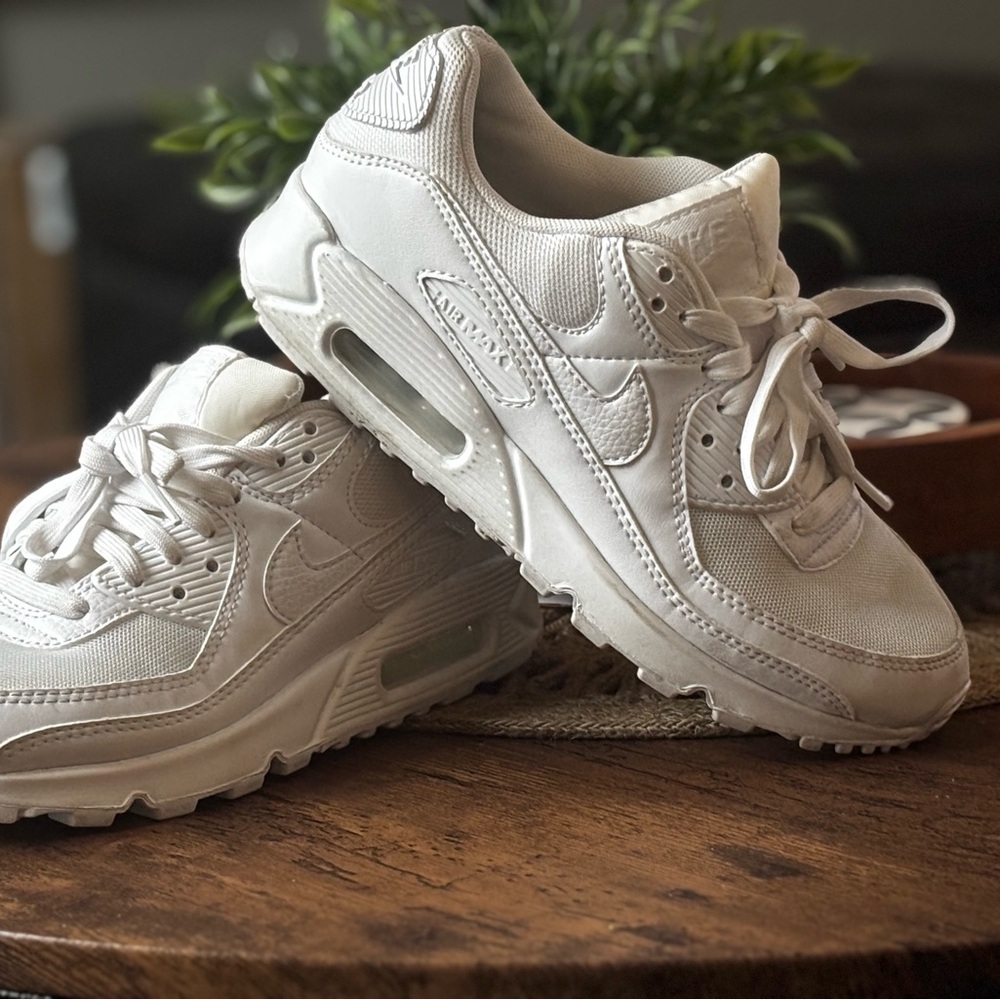 NEW! Nike Air Max White Sneakers